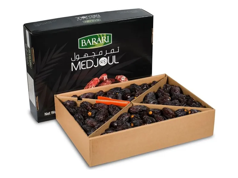 Kurma Medjool berukuran besar dengan daging tebal